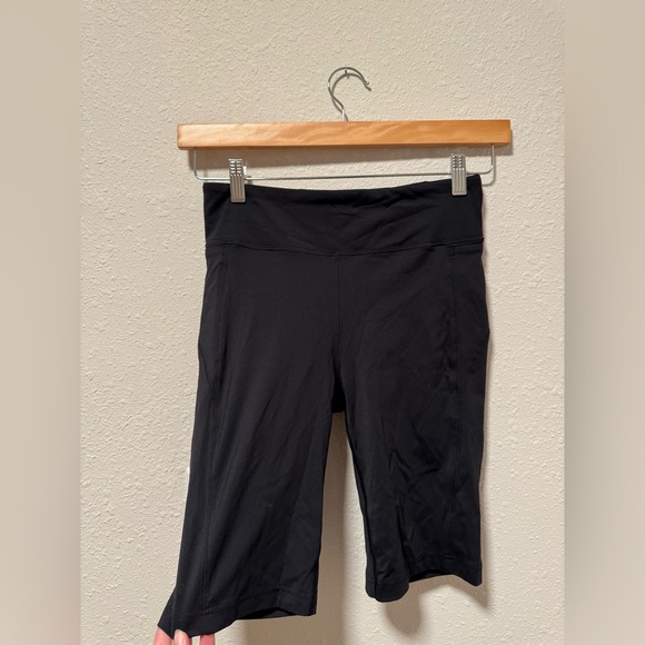 Lululemon Athletica On Pace Bike Shorts 10” - Picture 2 of 3